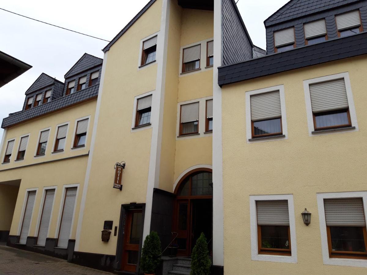 Bengel's Zur Krone Hotel 3*